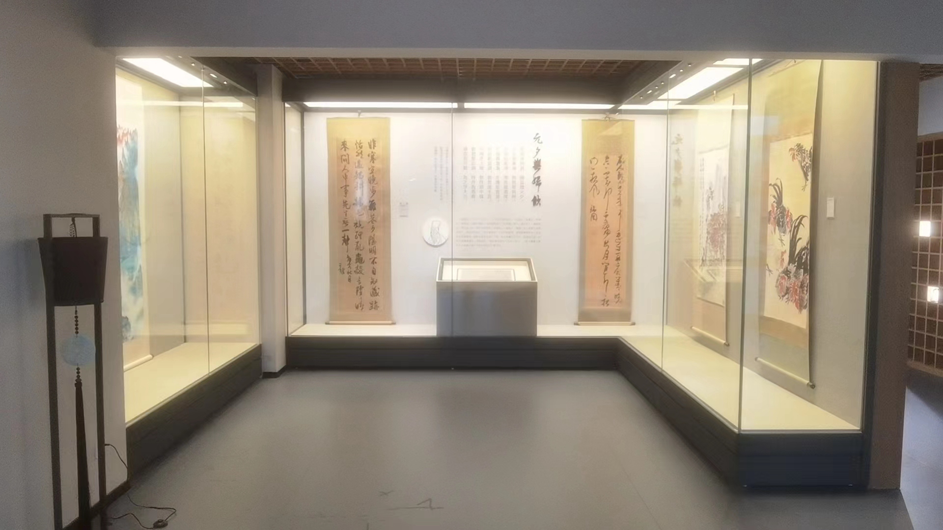 博物館沿墻通柜